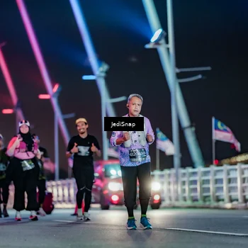 Runner Photo 6363292