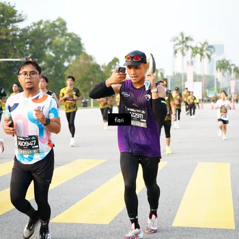 Runner Photo 6363364
