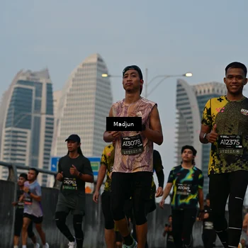 Runner Photo 6363488