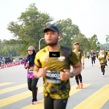 Runner Photo 6363491