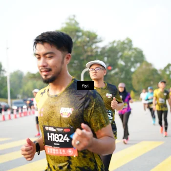 Runner Photo 6363502