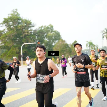 Runner Photo 6363534