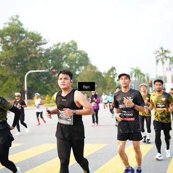 Runner Photo 6363556