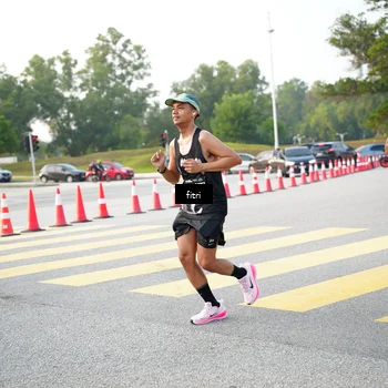 Runner Photo 6363630