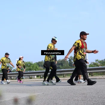 Runner Photo 6363631