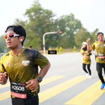Runner Photo 6363700