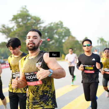 Runner Photo 6363773