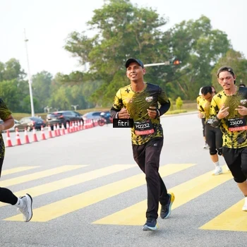 Runner Photo 6363797