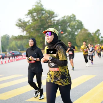 Runner Photo 6363824