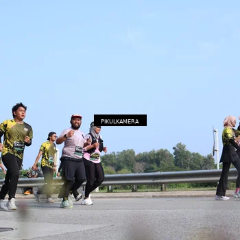 Runner Photo 6363828