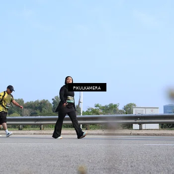 Runner Photo 6363857