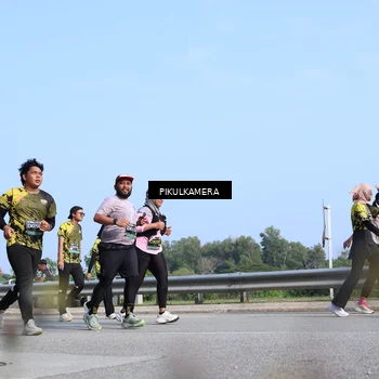 Runner Photo 6363863
