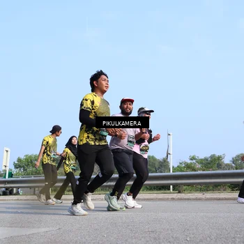 Runner Photo 6363867