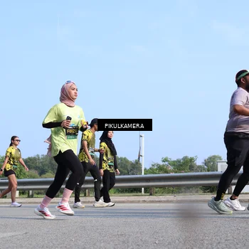 Runner Photo 6363884