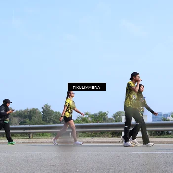 Runner Photo 6363890