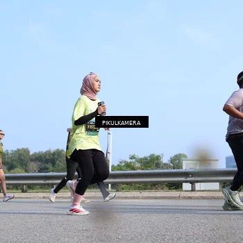 Runner Photo 6363893
