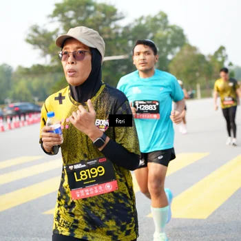 Runner Photo 6363896