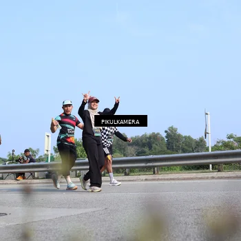 Runner Photo 6363917