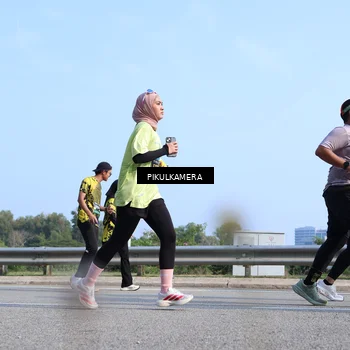 Runner Photo 6363919