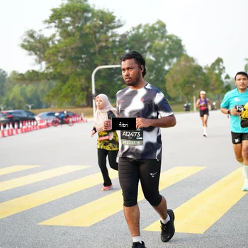 Runner Photo 6363924