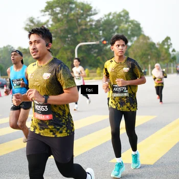 Runner Photo 6363936