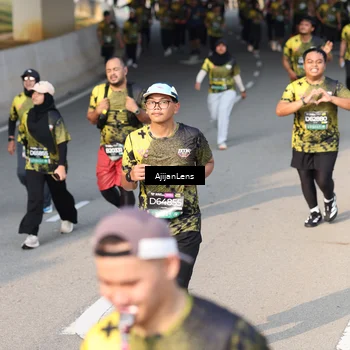 Runner Photo 6363937