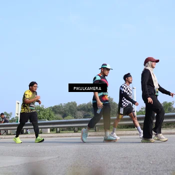 Runner Photo 6363962