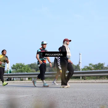 Runner Photo 6363985