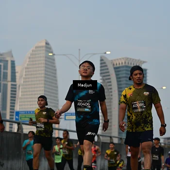Runner Photo 6364018