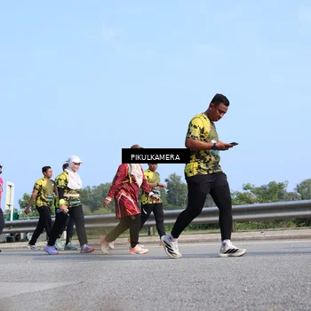 Runner Photo 6364058