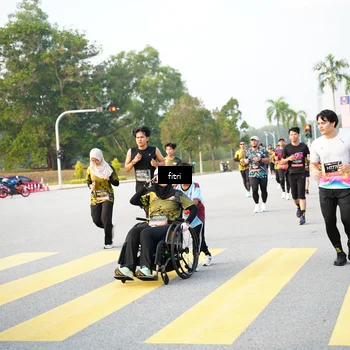 Runner Photo 6364140