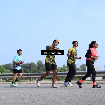 Runner Photo 6364276