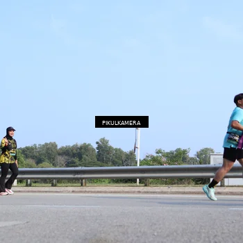 Runner Photo 6364286