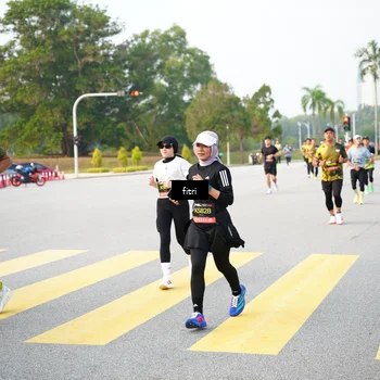 Runner Photo 6364292