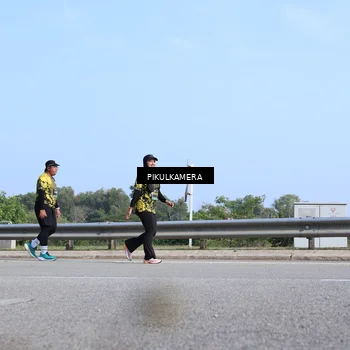 Runner Photo 6364339