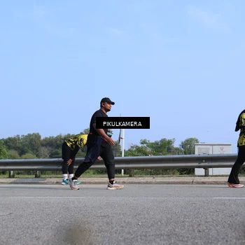 Runner Photo 6364375