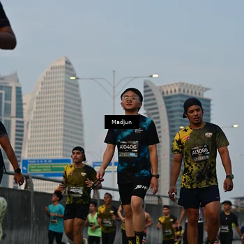 Runner Photo 6364390