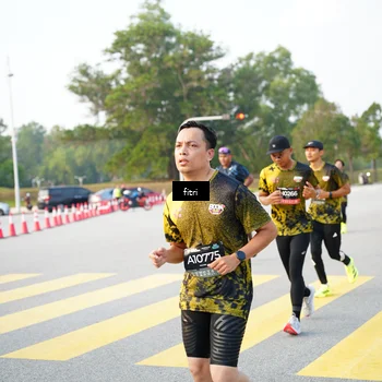 Runner Photo 6364429