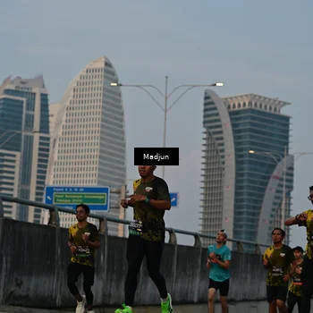 Runner Photo 6364446