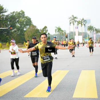 Runner Photo 6364550