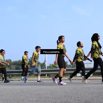 Runner Photo 6364575