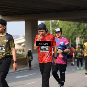 Runner Photo 6364593