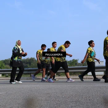 Runner Photo 6364612