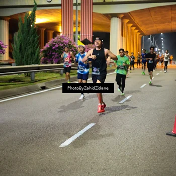 Runner Photo 6364617