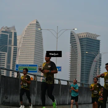 Runner Photo 6364644