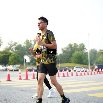 Runner Photo 6364673