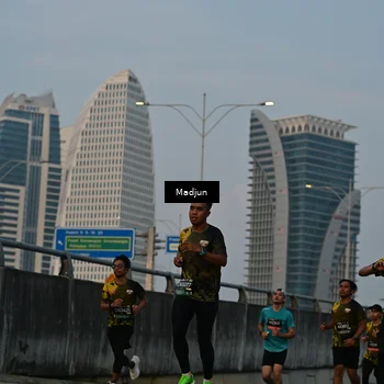 Runner Photo 6364726