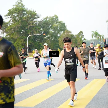 Runner Photo 6364743