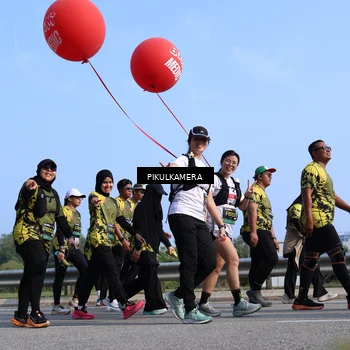 Runner Photo 6364789