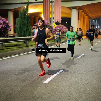 Runner Photo 6364813